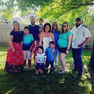 Meet your Posher, Laura johnson